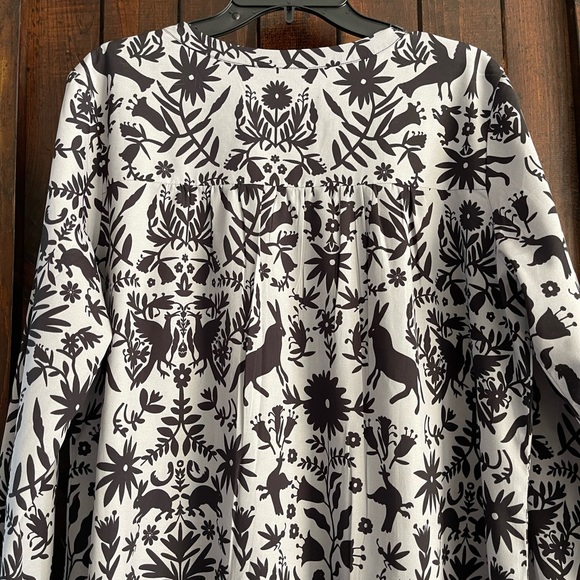 eShakti XL 18 flora and fauna pintuck pleat tunic - Picture 8 of 14